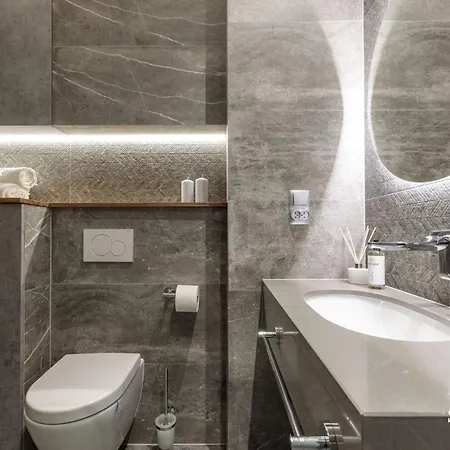 Apartament Skyline Z Basenem - Hanza Tower Apartman